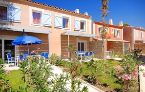 Exterior - Modern Stay With Pool & Terrace (Aigues-Mortes)