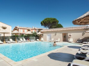 Pool - Modern Stay With Pool & Terrace (Aigues-Mortes)