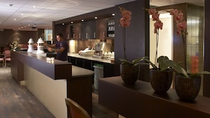 Dining - Comfortable House With Wifi, Near the Forest and Nijmegen (Groesbeek)
