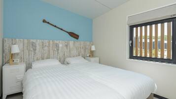 Nhà | 3 phòng ngủ, trang bị nội thất với thiết kế riêng biệt, bộ trải giường