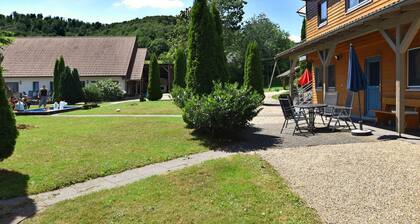 Charmante Ferienwohnung mit Garten in Huddingen