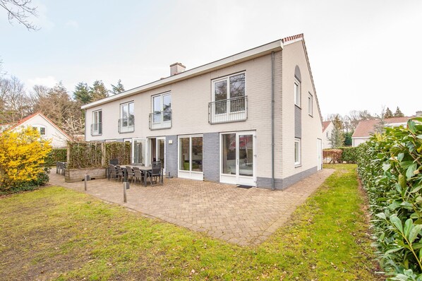 Villa | Exterior - Relaxing Arcen Getaway (Arcen)