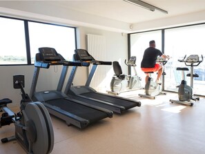 Fitness facility - Modern Seafront Flat (Guidel)