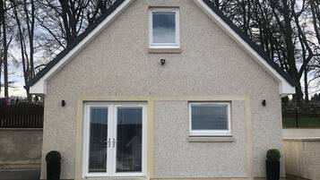 Deluxe-Apartment, eigenes Bad, eingeschränkter Meerblick | Aussenbereich