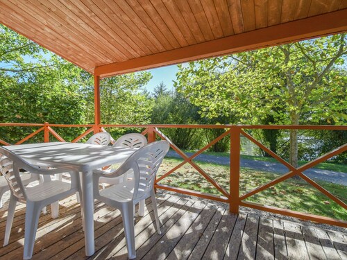 Lovely Wooden Chalet on a Beautiful Lake With a Magnificent View!