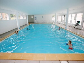 Pool - Apartment in Brittany Near Emerald Coast (Le Tronchet)