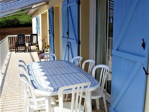 Villa | Balcony