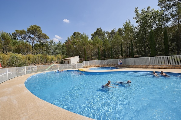 Pool - Villa in Provence With Private Pool & Tennis (Nans-les-Pins)