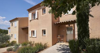 Villa in Provence With Private Pool & Tennis