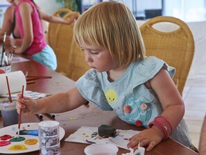 Children's area - Villa in Provence With Private Pool & Tennis (Nans-les-Pins)