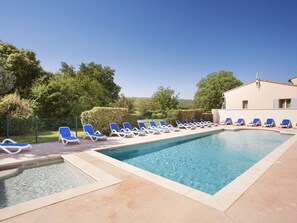 Outdoor pool - Apartment in Bonnieux Near Lavender Fields (Bonnieux)