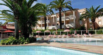 Studio 300 Meters Away From the Lively Beach of Golfe-juan