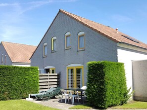 House | Exterior - Semi-detached Holiday Home With Wifi, Near the Beach (Breskens)