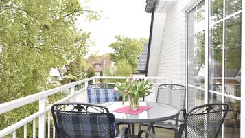 Villa | Balcony