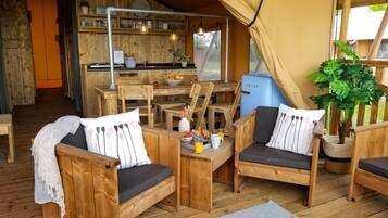 Tent | Living room
