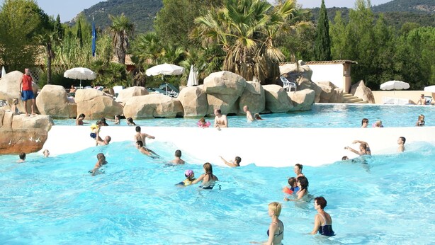 Outdoor pool - Cozy Apartment in the Beautiful Fortified Town Grimaud (Grimaud)