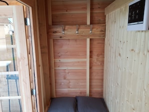Spa treatment - Nice Holiday Home with Sauna & Hot Tub near Wadden Sea (Tzummarum)