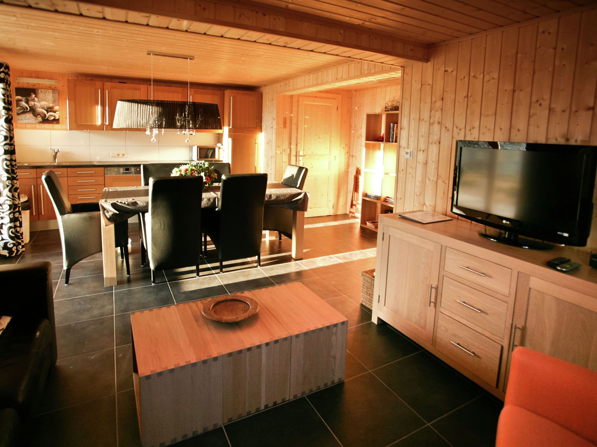 Chalet | Ruang tamu | Pemain DVD 