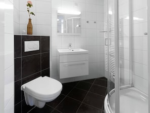 Apartment | Bathroom