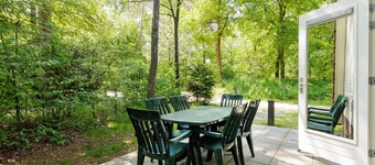 Hoenderloo Getaway With Pool