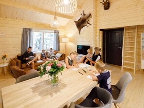 Chalet | Dining - Relaxing Chalet w/ Garden (Epe)