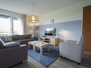 DVD player - Luxury Apartment With Sauna, Near the Beach (Midsland)