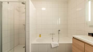 Apartment | Bilik Mandi