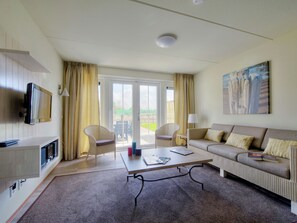 Living room - Comfortable Holidayhome With Dishwasher, Near the Beach (Cadzand-Bad)
