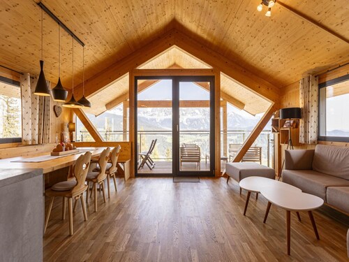 Chalet With Panoramic Sauna