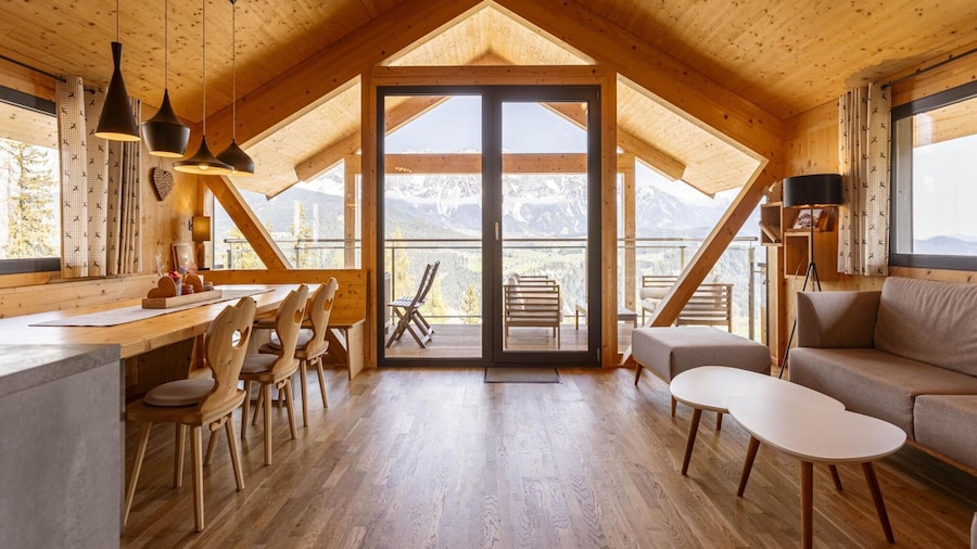Chalet With Panoramic Sauna