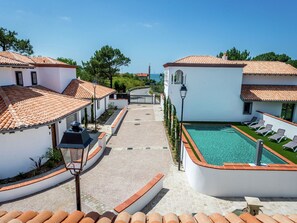 Property grounds - Villa in Basque Style With Garden (Biarritz)