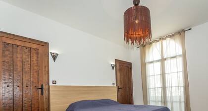 Villa in Basque Style With Garden