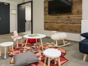 Apartment | Living room - Apartment in Chamonix With Heated Pool (Chamonix-Mont-Blanc)