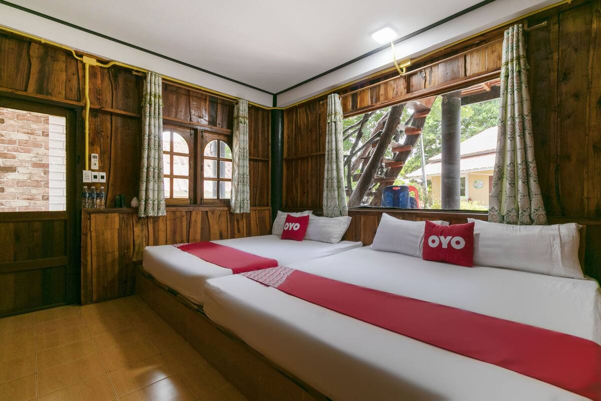 Superior Double Room | Desk, free WiFi, bed sheets