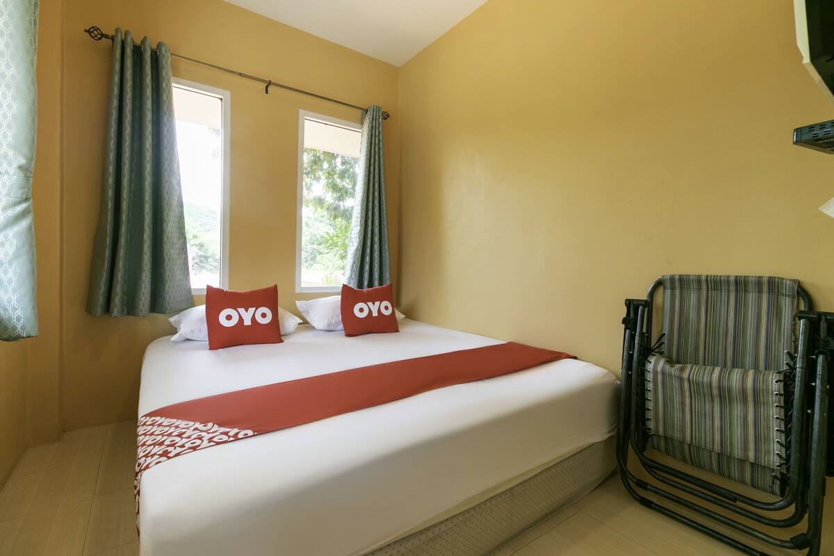Suite, 2 Bedrooms | Desk, free WiFi, bed sheets