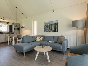 Living area - Restyled Single Storey Bungalow, Near the Sea on Texel (De Koog)