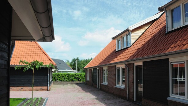 Exterior - Spacious Home With Whirlpool and Four Bathrooms, in Twente (Hoge Hexel)