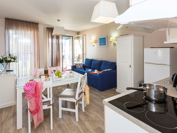 Apartment | Private kitchen - Apartment in Cote D'amour by La Baule Bay (Pornichet)