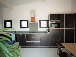 House | Private kitchen - Modern Lodge With 2 Bathrooms, Near the Beach (Zandvoort)