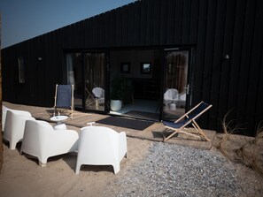 House | Dining - Modern Lodge With 2 Bathrooms, Near the Beach (Zandvoort)