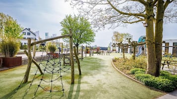 Cottage | Property grounds