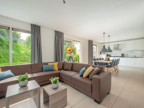Living area - Villa in Arcen With Private Pool & Wellness (Arcen)