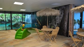 Vila | Tempat makan