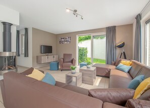 Living room - Villa in Arcen With Private Pool & Wellness (Arcen)