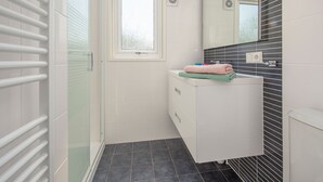 Luokittelematon kuva, 3 kautta 14, painike