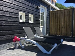 Balcony - Picturesque Holiday Home in Oostkapelle near Beach (Oostkapelle)