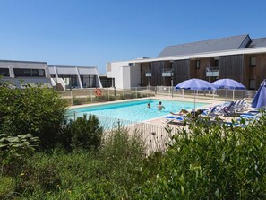 Pool - Seafront Apartment With Pool (Guidel)