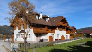 Exterior - Warm Apartment in Sankt Margarethen im Lungau Near Ski Area (Sankt Margarethen im Lungau)