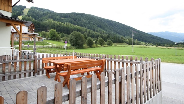 Balcony - Warm Apartment in Sankt Margarethen im Lungau Near Ski Area (Sankt Margarethen im Lungau)