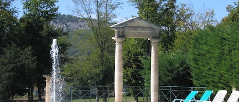 LĂ€genhet | Pool | Utomhuspool